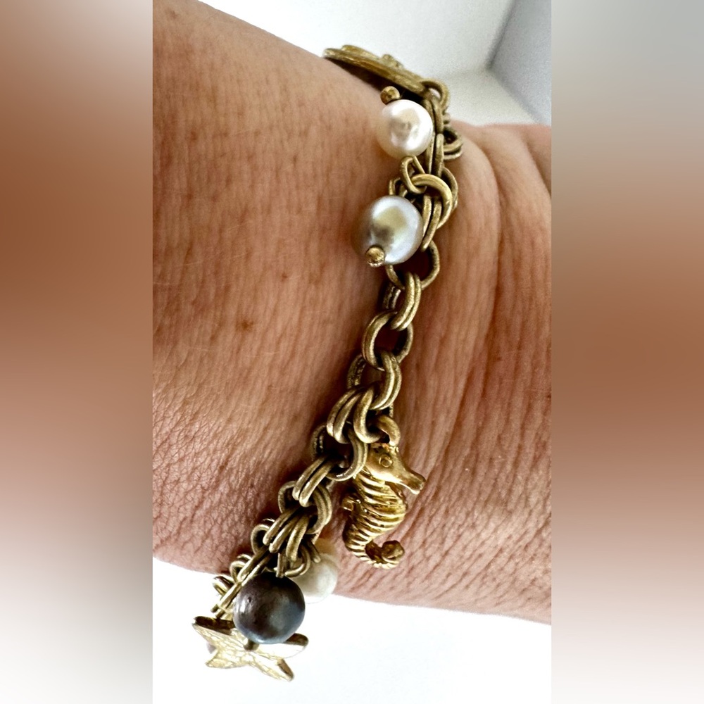 Lia Sophia Under-the-Sea Gold-tone Charm Bracelet #1514 - Picture 6 of 8